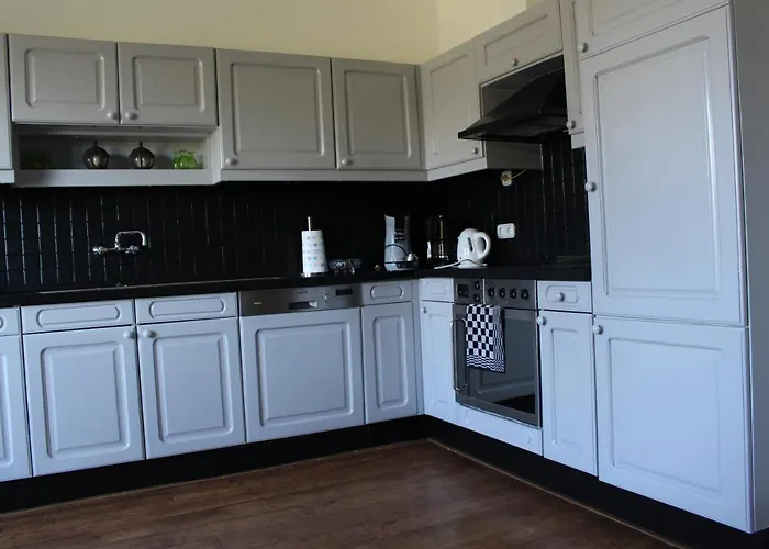 De Achterkoert * Halle