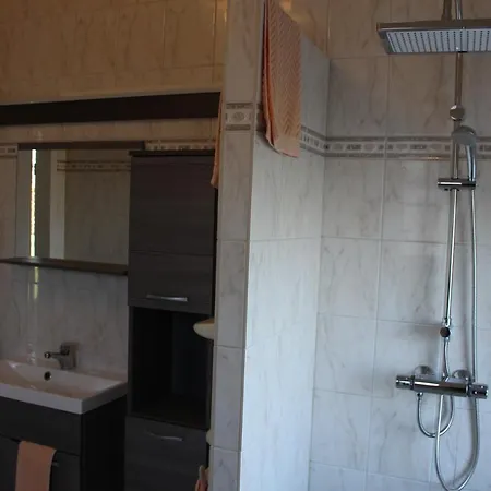 Apartament De Achterkoert Halle
