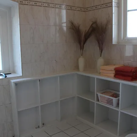 De Achterkoert Halle